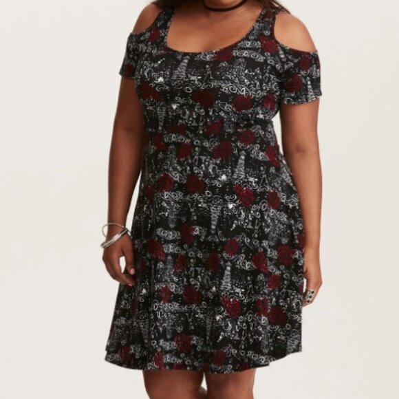 Disney Pixar Coco black Town Scene Print Cold Shoulder Skater Dress Torrid 1 - Picture 1 of 4